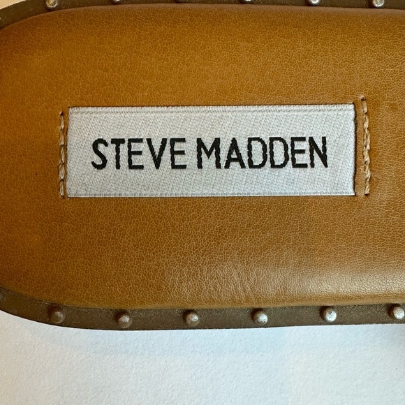 Steve Madden Strappy Glam Silver Rhinestone Flat Sandals Sz 8 - Picture 6 of 6